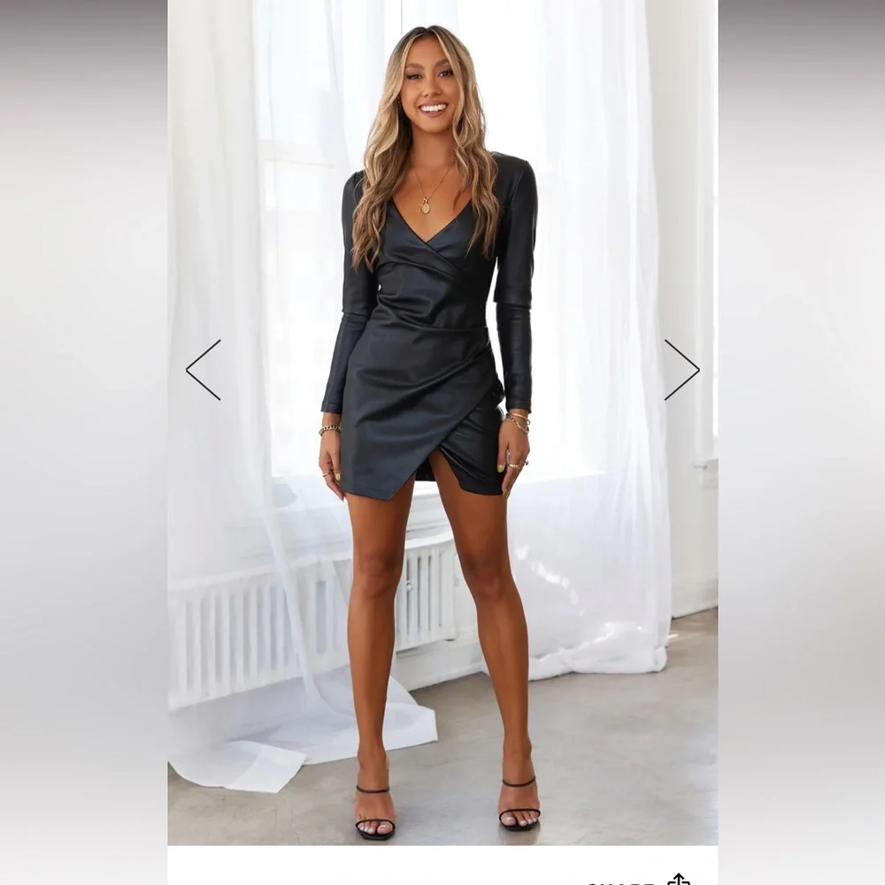Hello Molly Catwoman Dress Black - Picture 3 of 6